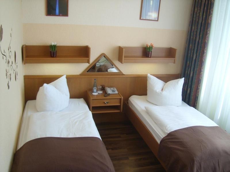 Hotel Columbia Berlin Rum bild