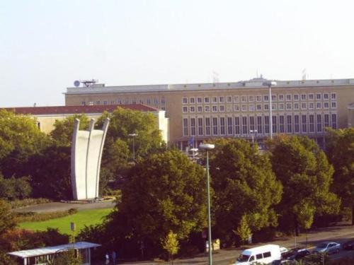 Hotel Columbia Berlin Exteriör bild
